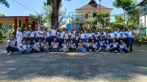Jumat, 9 Agustus 2024. Foto bersama guru karyawan Yayasan Marsudirini Perwakilan Salatiga dalam rangka lomba-lomba memperingati HUT RI ke-79