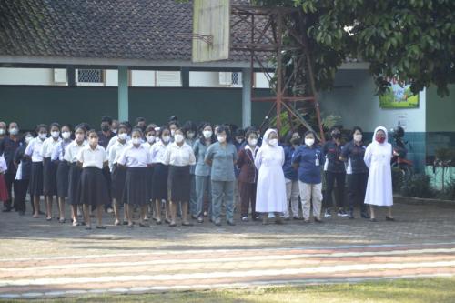 Guru karyawan kepala sekolah TK mars 77 SD mars 77, TK mars 78, SD mars 78, SMP stella dan aspiran Susteran 