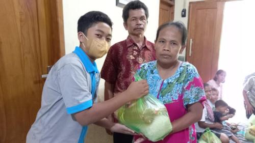 HPS-SMP-Stella-Matutina-untuk-Warga-Masyarakat-umum-yang-membutuhkan-di-daerah-merak-mati-Karang-rejo