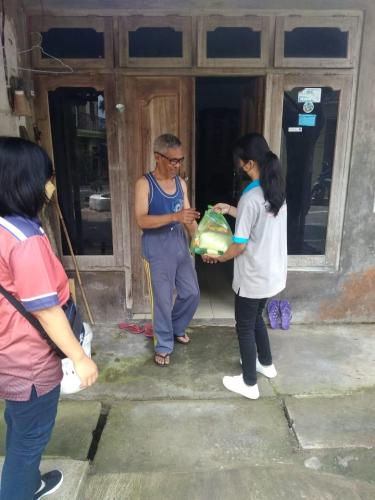 HPS-SMP-Stella-untuk-Masyaraat-yang-membutuhkan-daerah-Pabelan..