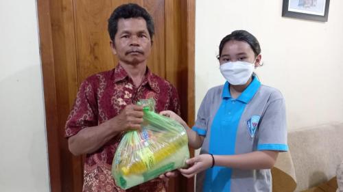 HPS-Stella-untuk-Warga-Masyarakat-umum-yang-membutuhkan-di-daerah-merak-mati-Karang-rejo