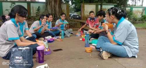HPS-makan-bersama-stella-4-sehat