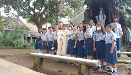 ROMO-DENGAN-KELAS-7A